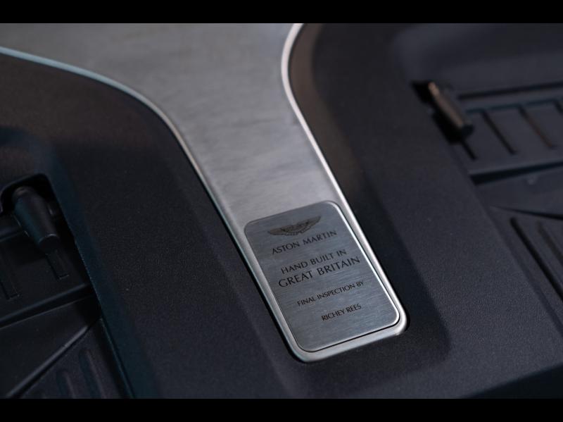 Image ASTON MARTIN DBX 4.0 V8 biturbo 550ch BVA9