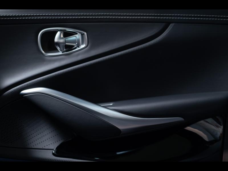 Image ASTON MARTIN DBX 4.0 V8 biturbo 550ch BVA9