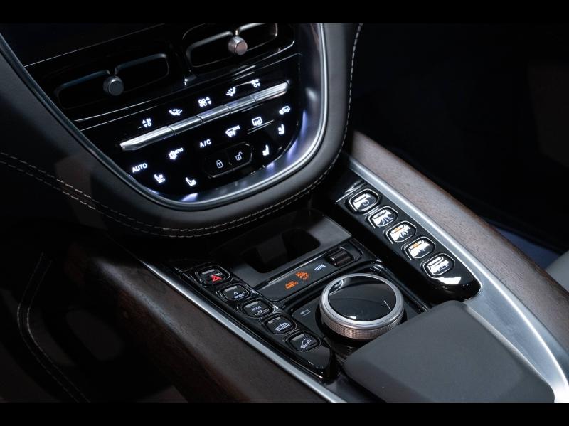Image ASTON MARTIN DBX 4.0 V8 biturbo 550ch BVA9