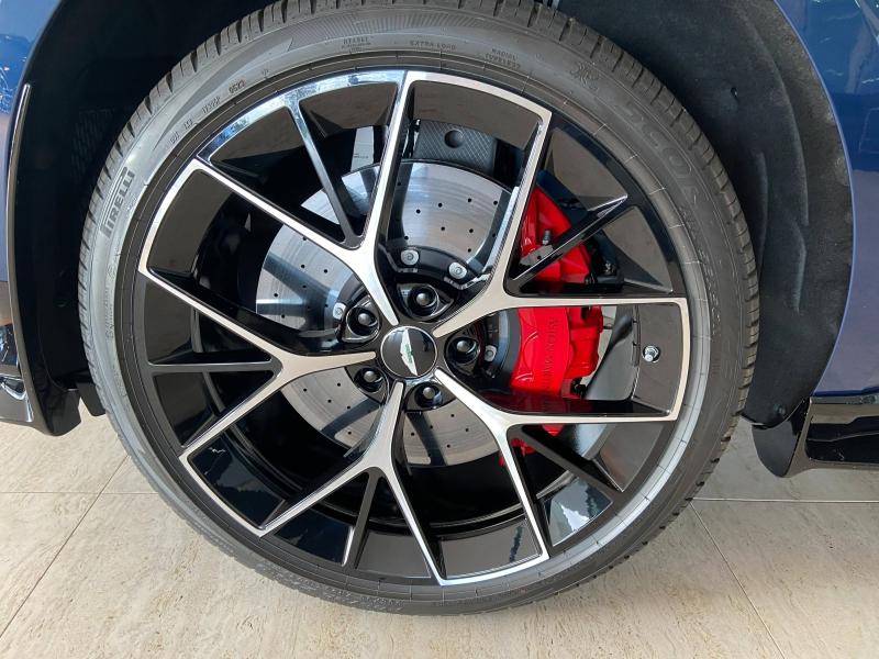 Image ASTON MARTIN DBX 4.0 V8 biturbo 707ch BVA9