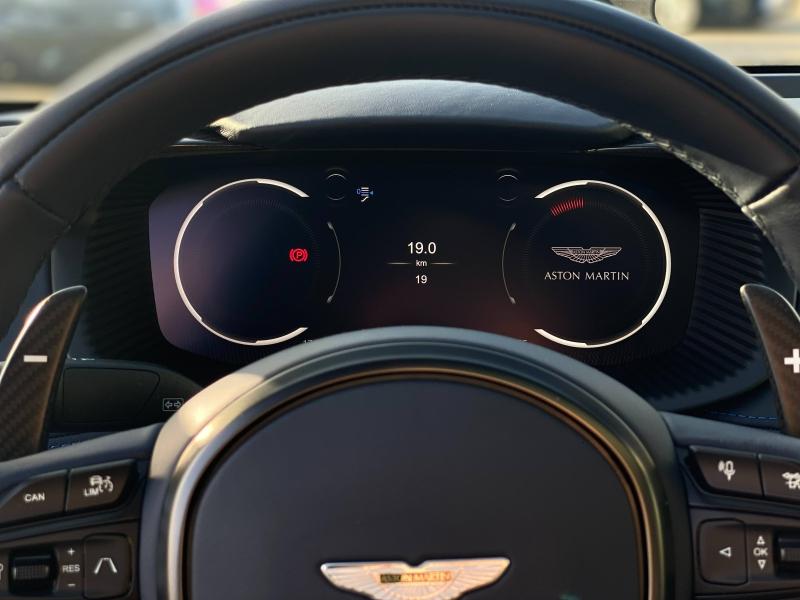 Image ASTON MARTIN DBX 4.0 V8 biturbo 707ch BVA9