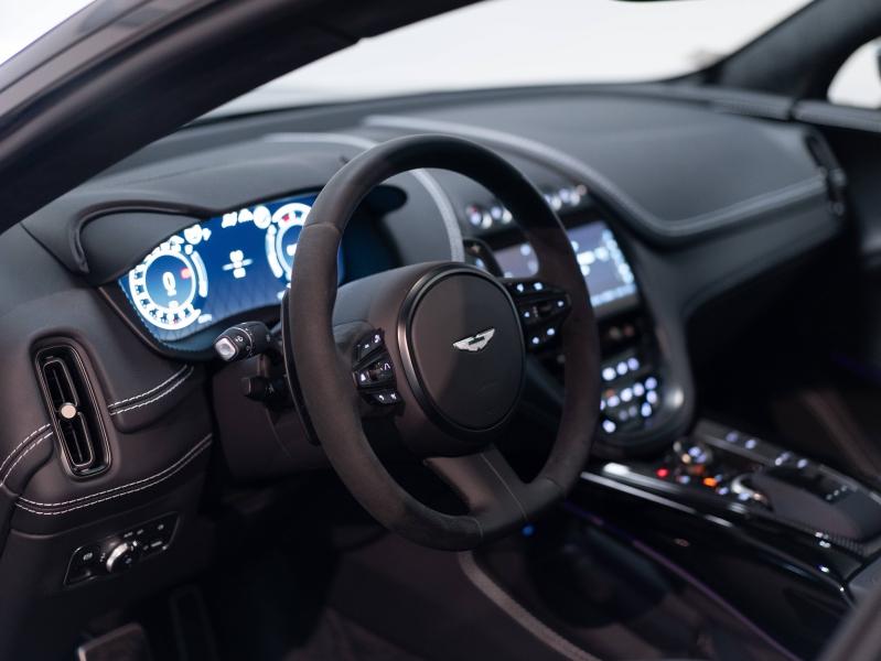 Image ASTON MARTIN DBX 4.0 V8 biturbo 707ch BVA9