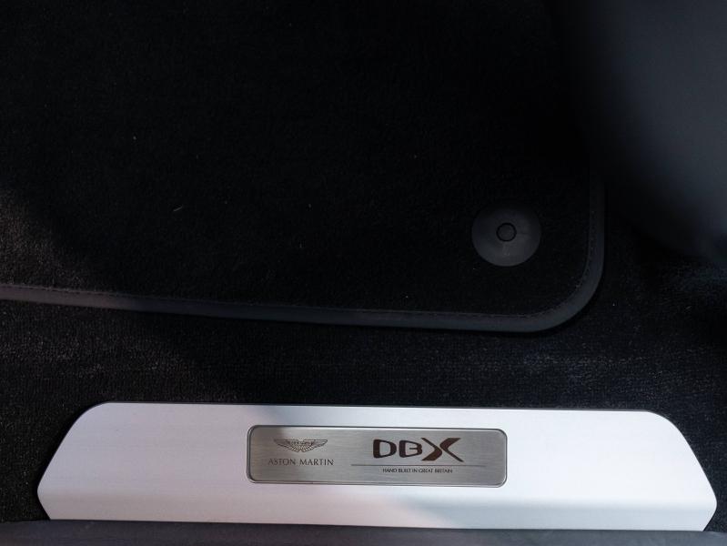 Image ASTON MARTIN DBX 4.0 V8 biturbo 707ch BVA9