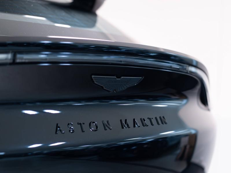 Image ASTON MARTIN DBX 4.0 V8 biturbo 707ch BVA9