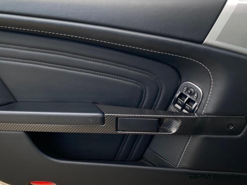 Image ASTON MARTIN DBS Coupé V12 5.9 Touchtronic2