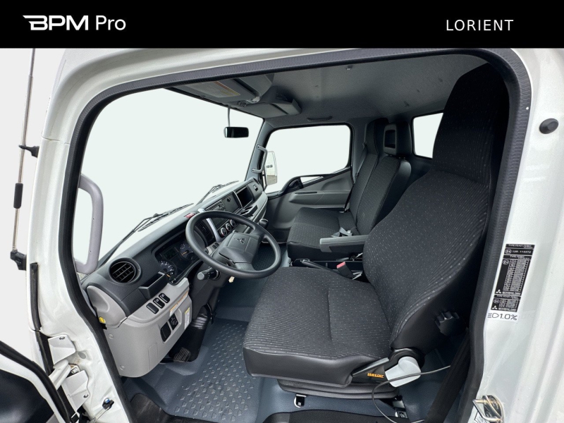 Image FUSO Canter Benne 3C15 Empattement 28 Coffre