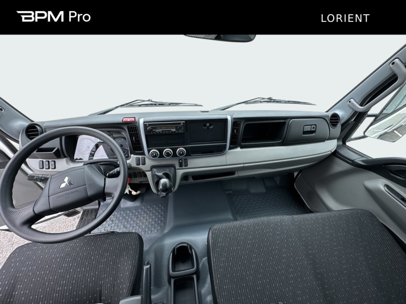Image FUSO Canter Benne 3C15 Empattement 28 Coffre