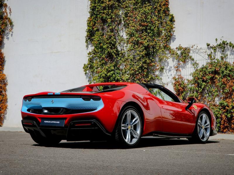 Image FERRARI 296 GTS