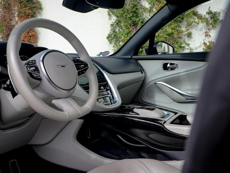 Image ASTON MARTIN DBX 4.0 V8 biturbo 550ch BVA9