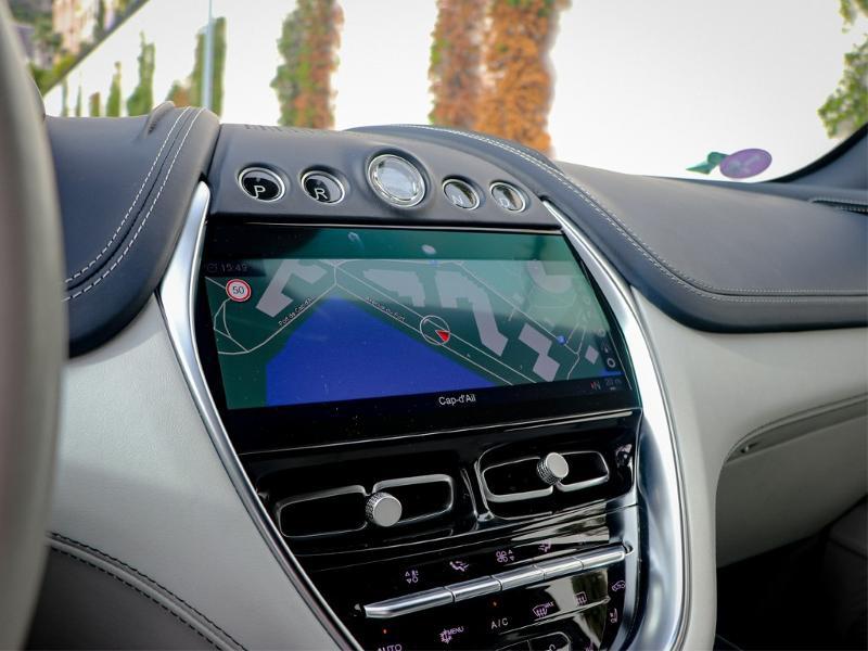 Image ASTON MARTIN DBX 4.0 V8 biturbo 550ch BVA9