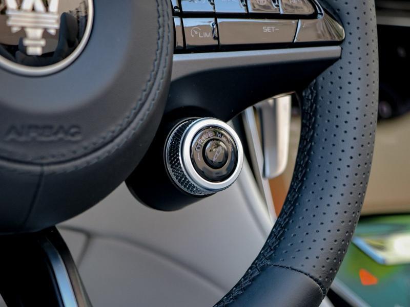 Image MASERATI GranCabrio 3.0 V6 550ch Trofeo