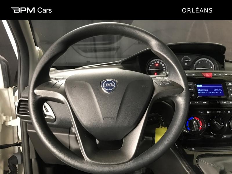 Image LANCIA Ypsilon 1.2 8v 69ch Silver