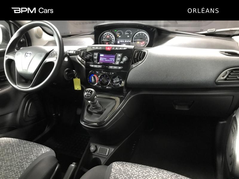 Image LANCIA Ypsilon 1.2 8v 69ch Silver