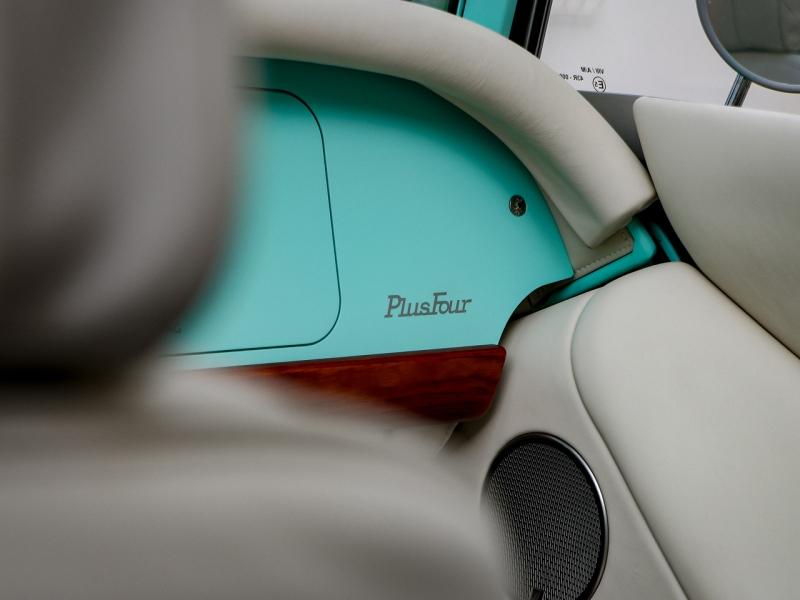 Image MORGAN PLUS 4 255