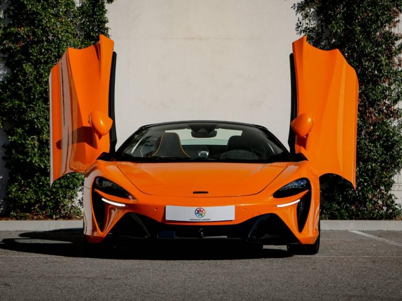 Image MCLAREN ARTURA SPIDER 