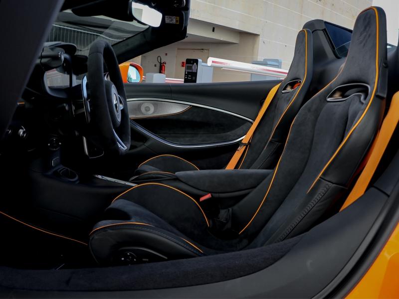 Image MCLAREN ARTURA SPIDER 