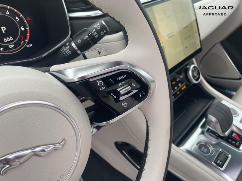 Image JAGUAR F-Pace P400e Plug-in-Hybrid R-Dynamic HSE BVA8 AWD