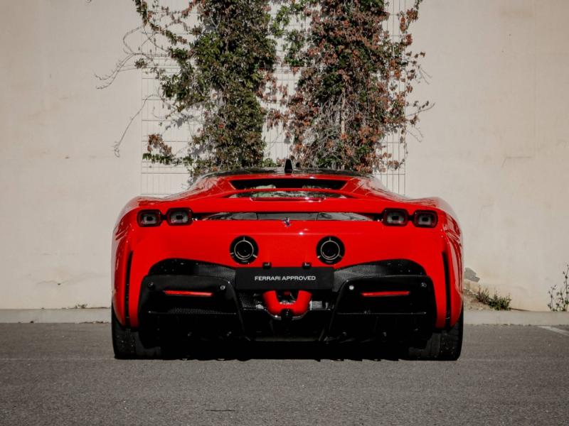 Image FERRARI SF90 STRADALE