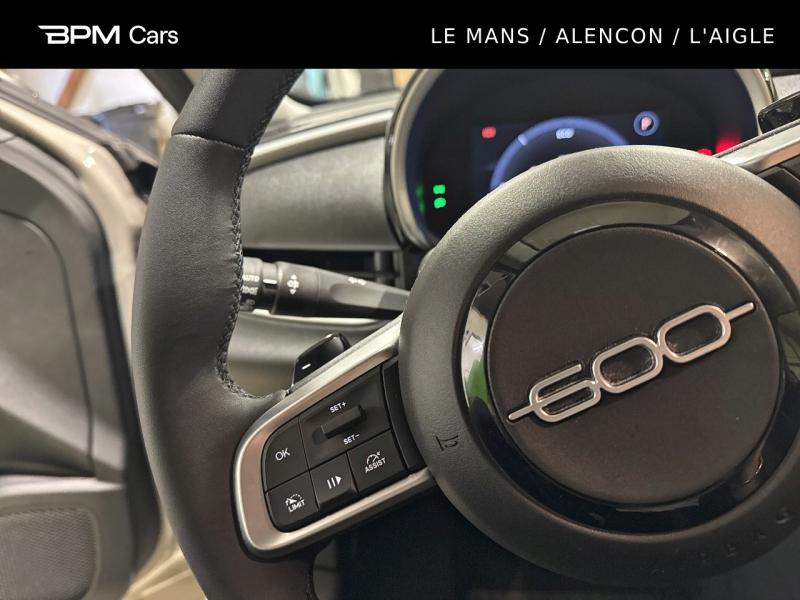 Image FIAT 600 1.2 Hybrid 136ch Pack Confort DCT6