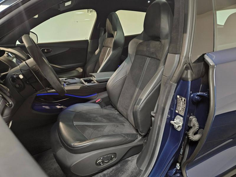 Image ASTON MARTIN DBX 4.0 V8 biturbo 707ch BVA9