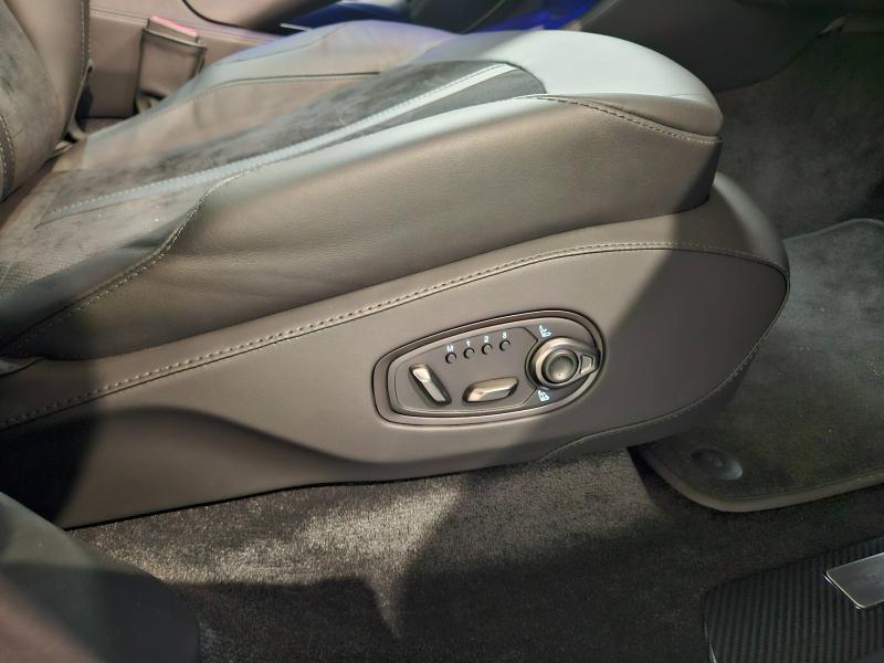 Image ASTON MARTIN DBX 4.0 V8 biturbo 707ch BVA9