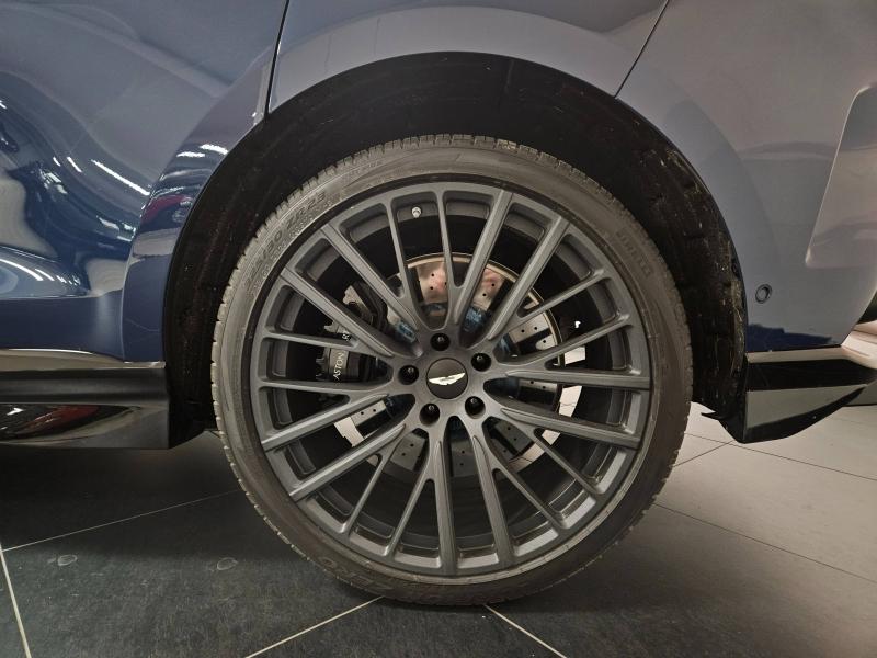 Image ASTON MARTIN DBX 4.0 V8 biturbo 707ch BVA9