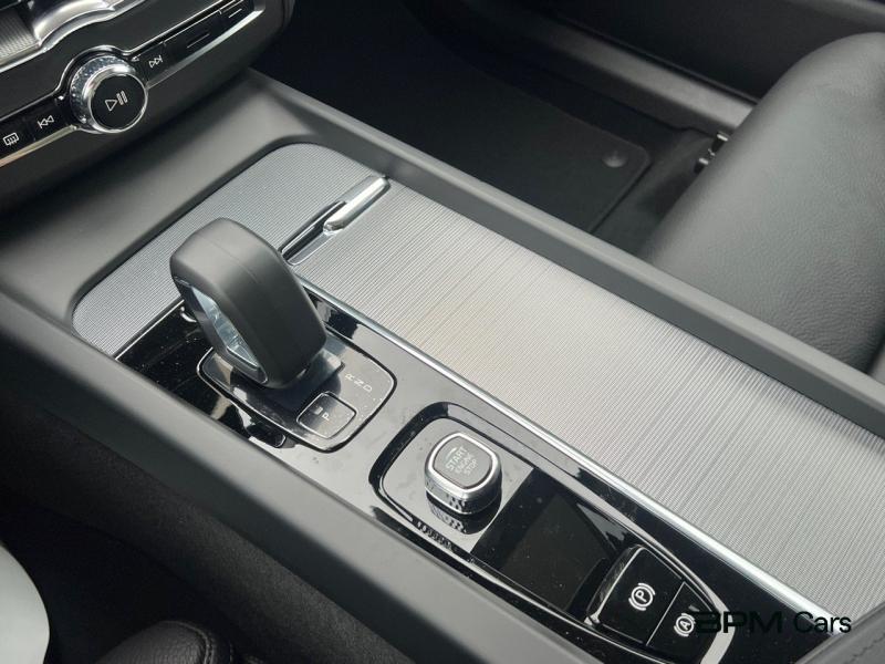 Image VOLVO XC60 T6 AWD 253 + 145ch Ultra Style Dark Geartronic