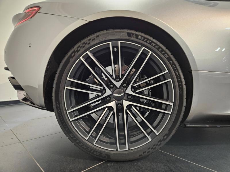 Image ASTON MARTIN DB12 Volante V8 4.0 680ch BVA8