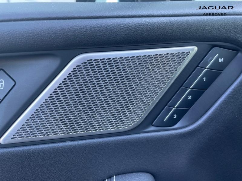 Image JAGUAR I-Pace EV400 R-Dynamic SE AWD