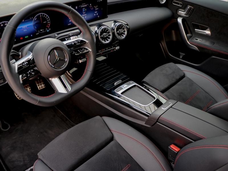 Image MERCEDES-BENZ Classe A 250 e Hybrid EQ 163+109ch AMG Line 8G-DCT