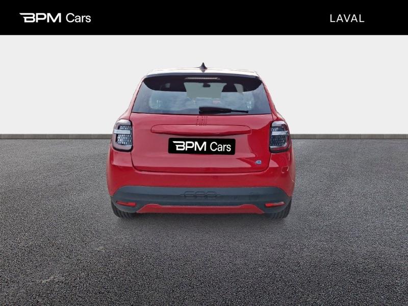 Image FIAT 600 e 156ch 54kWh Red