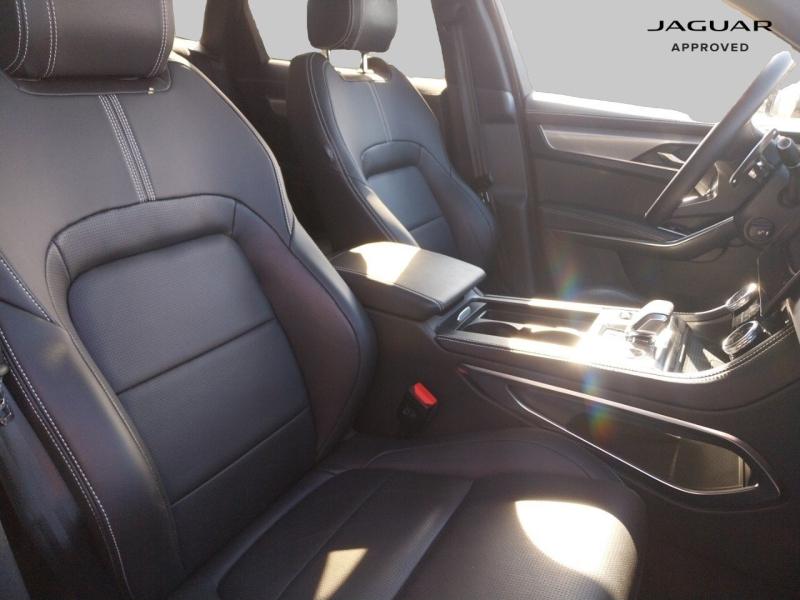 Image JAGUAR F-Pace P400e Plug-in-Hybrid R-Dynamic SE BVA8 AWD