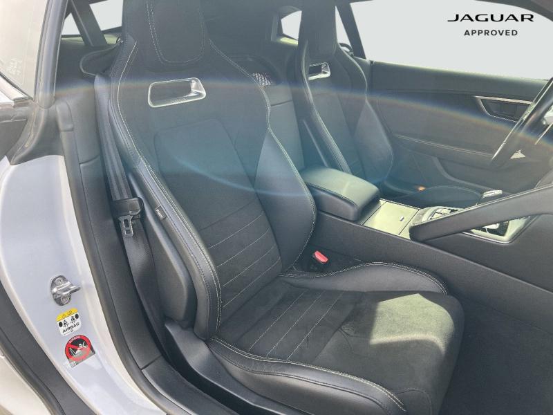 Image JAGUAR F-Type Coupe 3.0 V6 380ch S AWD BVA8