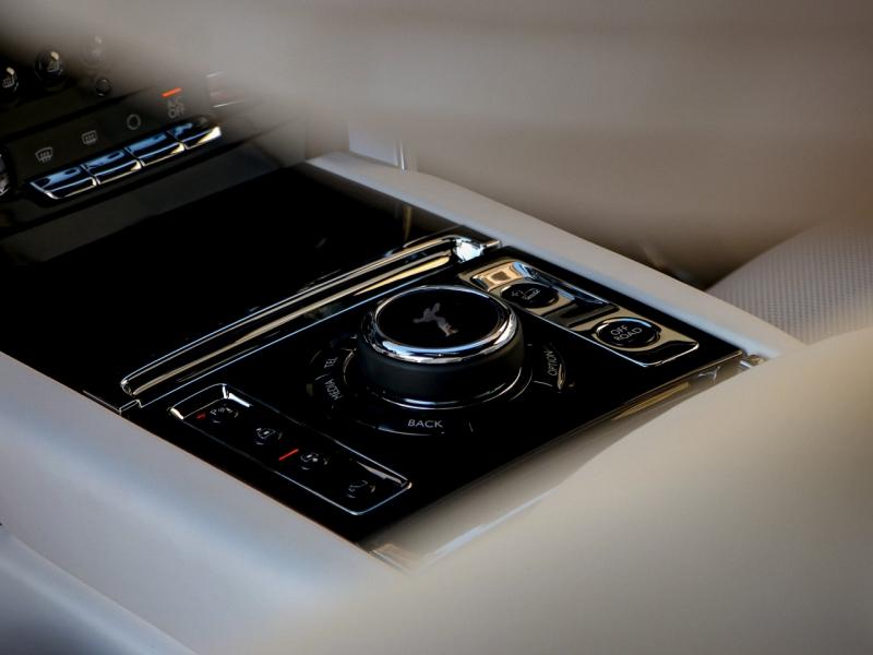 Image ROLLS-ROYCE Cullinan V12 6.75 Bi-Turbo 571ch