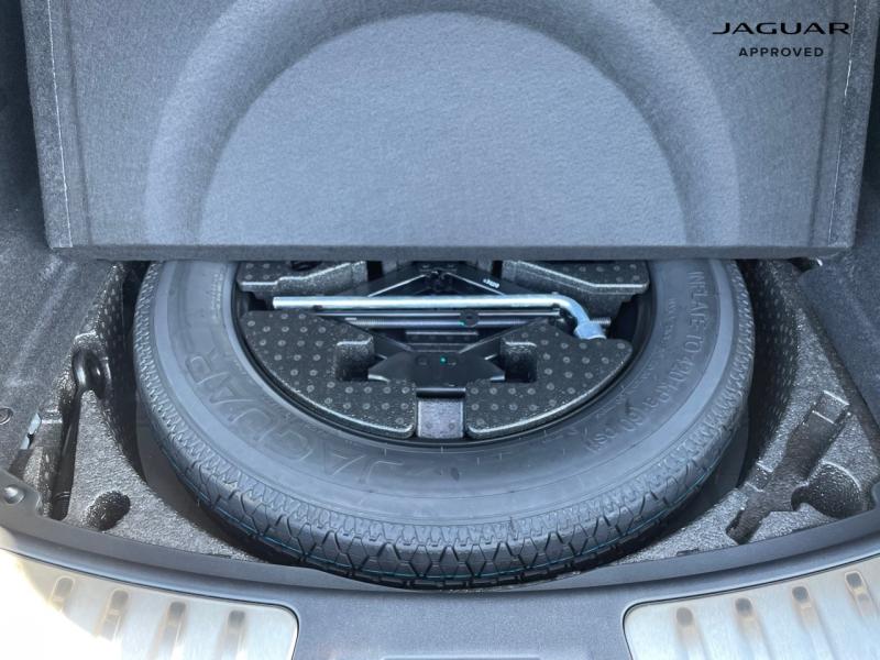 Image JAGUAR E-Pace P270e PHEV 269ch R-Dynamic HSE