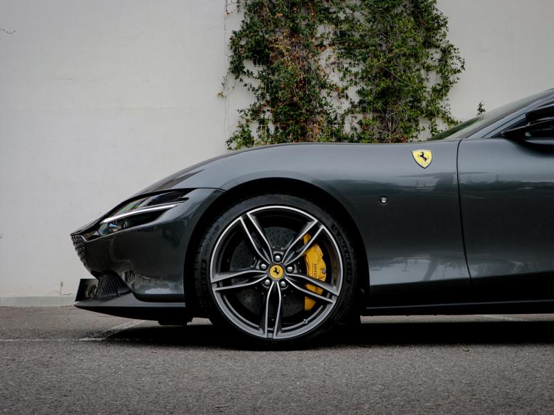 Image FERRARI ROMA ROMA