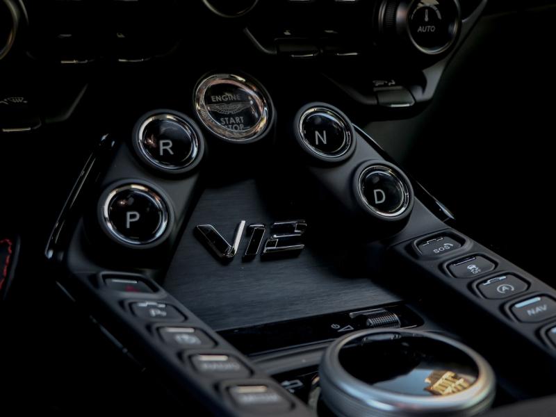 Image ASTON MARTIN V12 Vantage bi-turbo 5.2 700ch