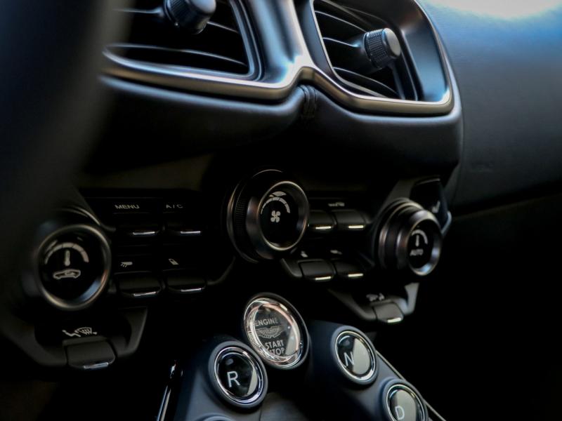 Image ASTON MARTIN V12 Vantage bi-turbo 5.2 700ch