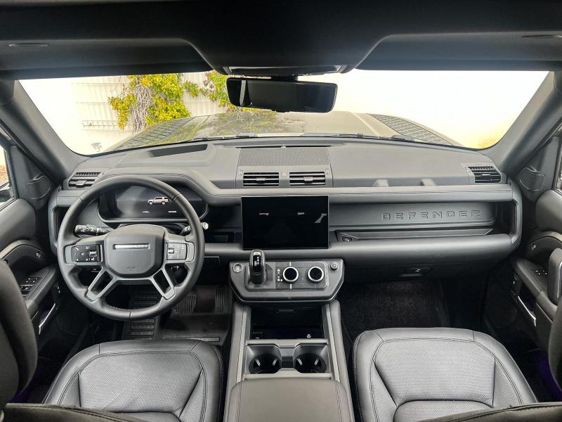 Image LAND-ROVER Defender 130 5.0 P425 X-Dynamic SE