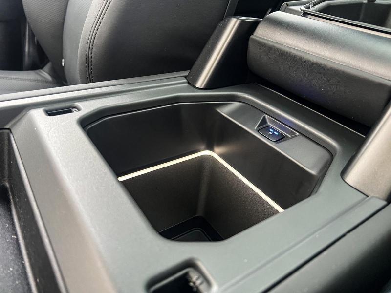 Image LAND-ROVER Defender 130 5.0 P425 X-Dynamic SE