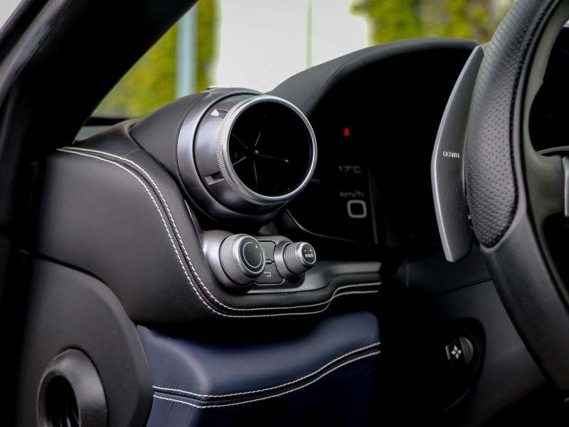 Image FERRARI GTC4Lusso V12 6.3 690ch