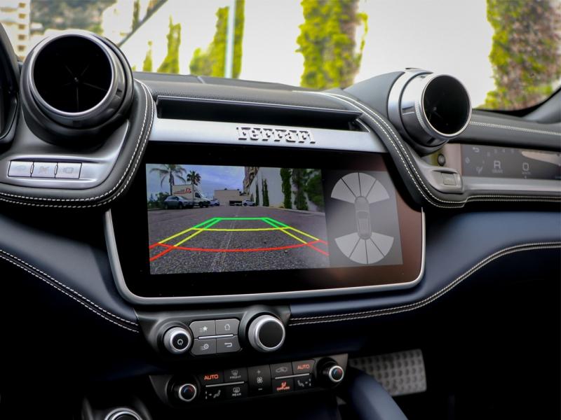 Image FERRARI GTC4Lusso V12 6.3 690ch