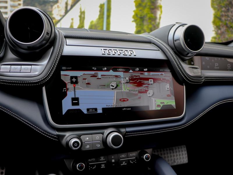 Image FERRARI GTC4Lusso V12 6.3 690ch