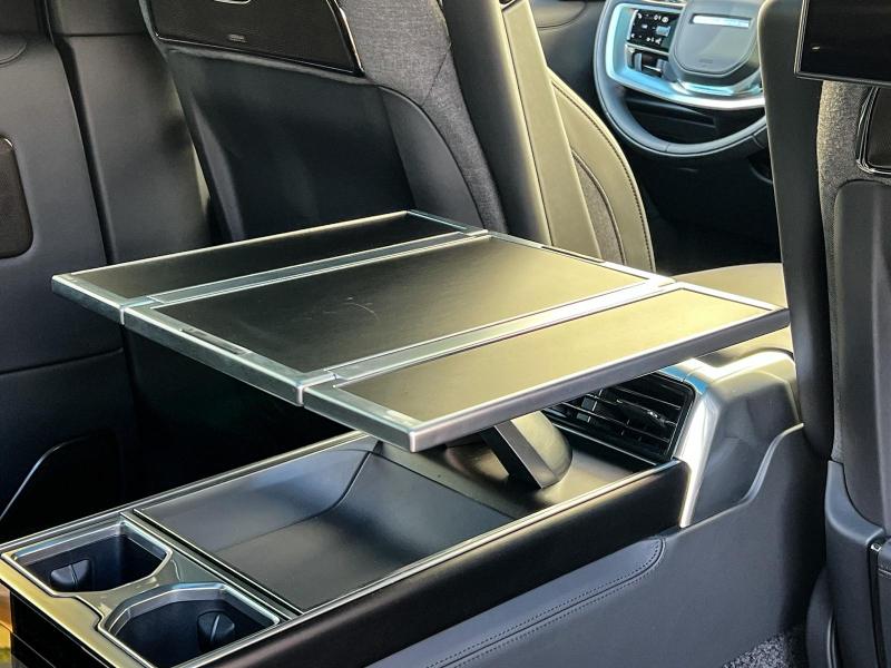 Image LAND-ROVER Range Rover 4.4 P615 615ch SV Suite LWB