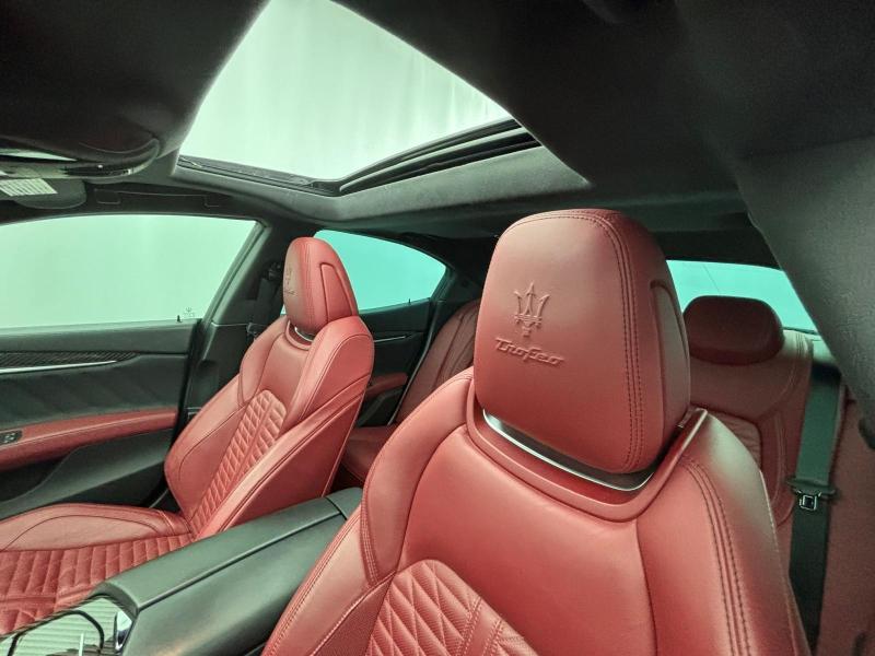 Image MASERATI Ghibli 3.8 V8 580ch Trofeo