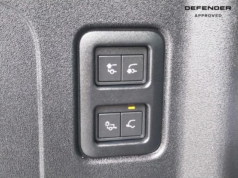 Image LAND-ROVER Defender 110 2.0 P400e SE