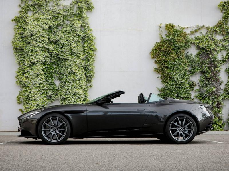 Image ASTON MARTIN DB11 VOLANTE
