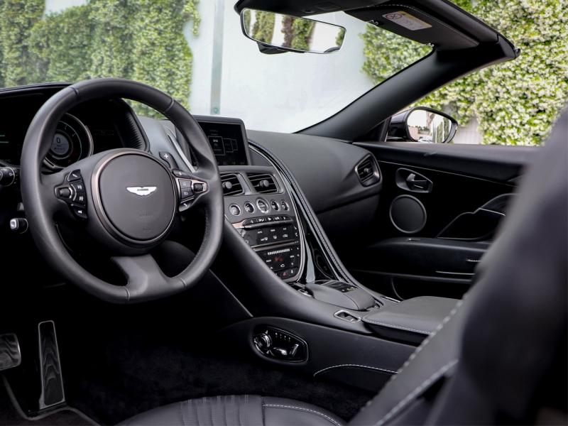 Image ASTON MARTIN DB11 VOLANTE