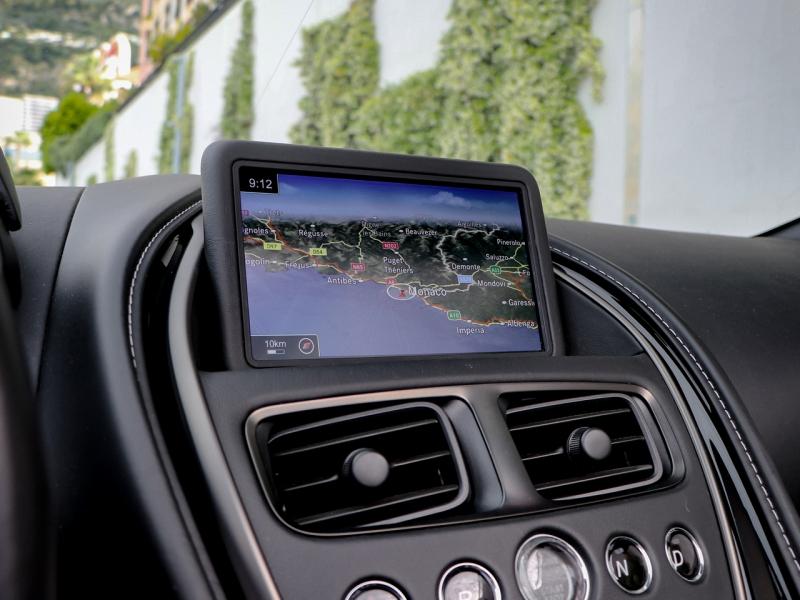 Image ASTON MARTIN DB11 VOLANTE