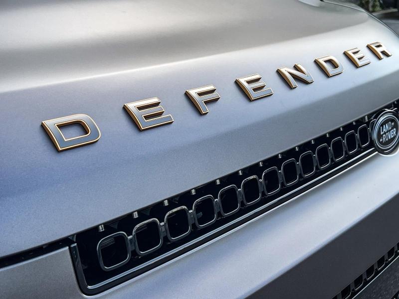 Image LAND-ROVER Defender 110 4.4 P635 Octa